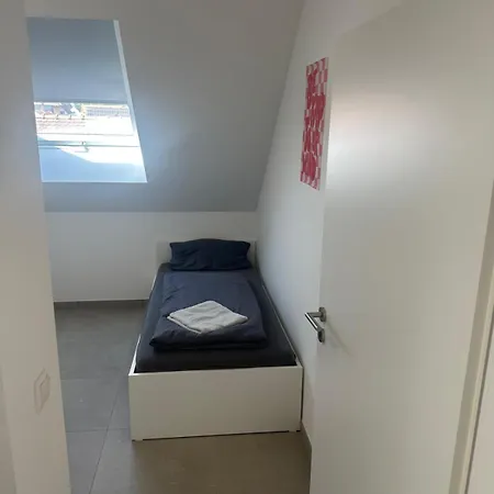 Neubau 4 Schlafzimmer, Wohnkueche Balkon Und Parkplatz Appartamento
