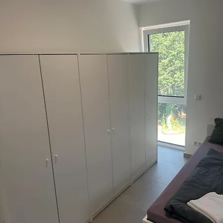 Neubau 4 Schlafzimmer, Wohnkueche Balkon Und Parkplatz Wörrstadt