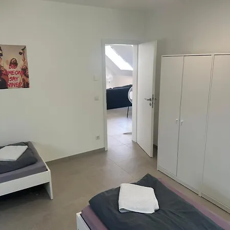 Neubau 4 Schlafzimmer, Wohnkueche Balkon Und Parkplatz * Wörrstadt